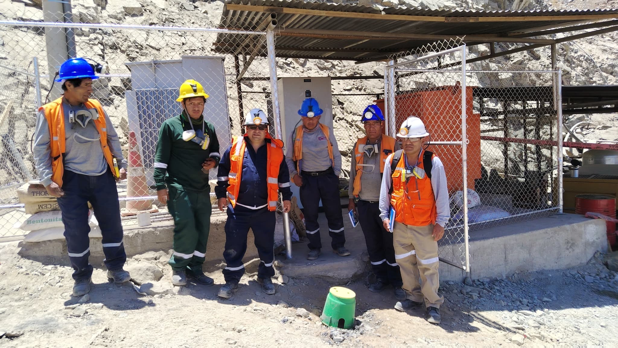 Subestación eléctrica y tablero de distribución